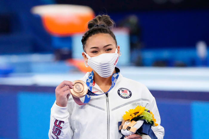 suni-lee-olympics-gold-medal